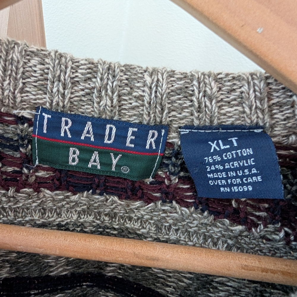 Cozy Patterned Sweater - image 9